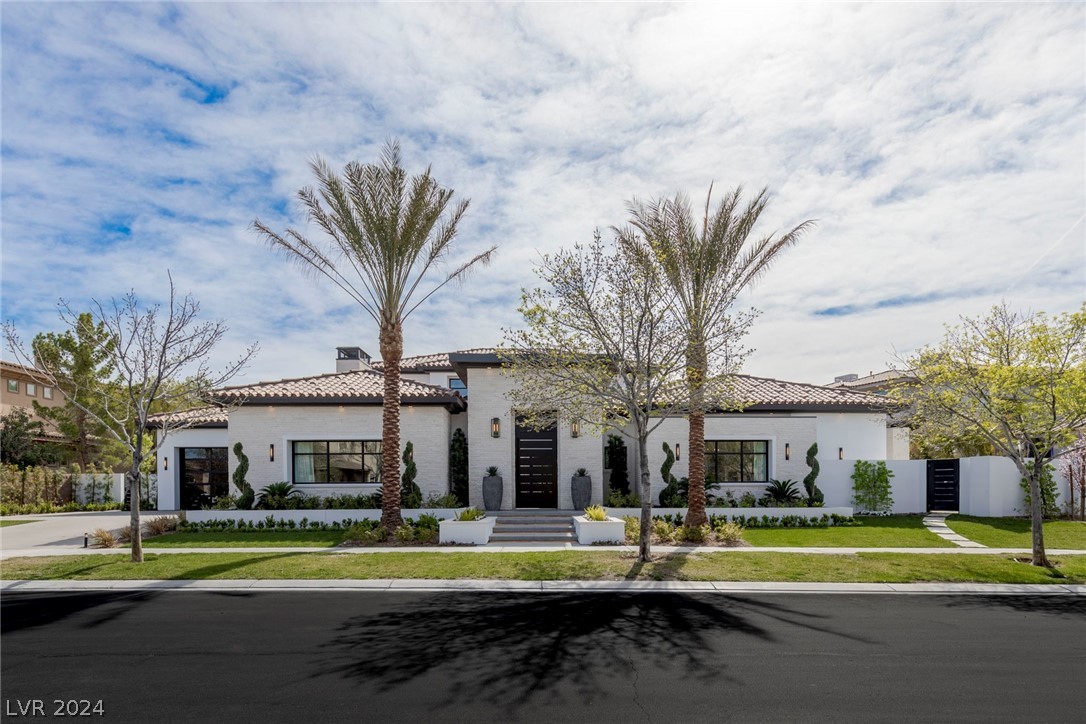 19 Vintage Canyon Street