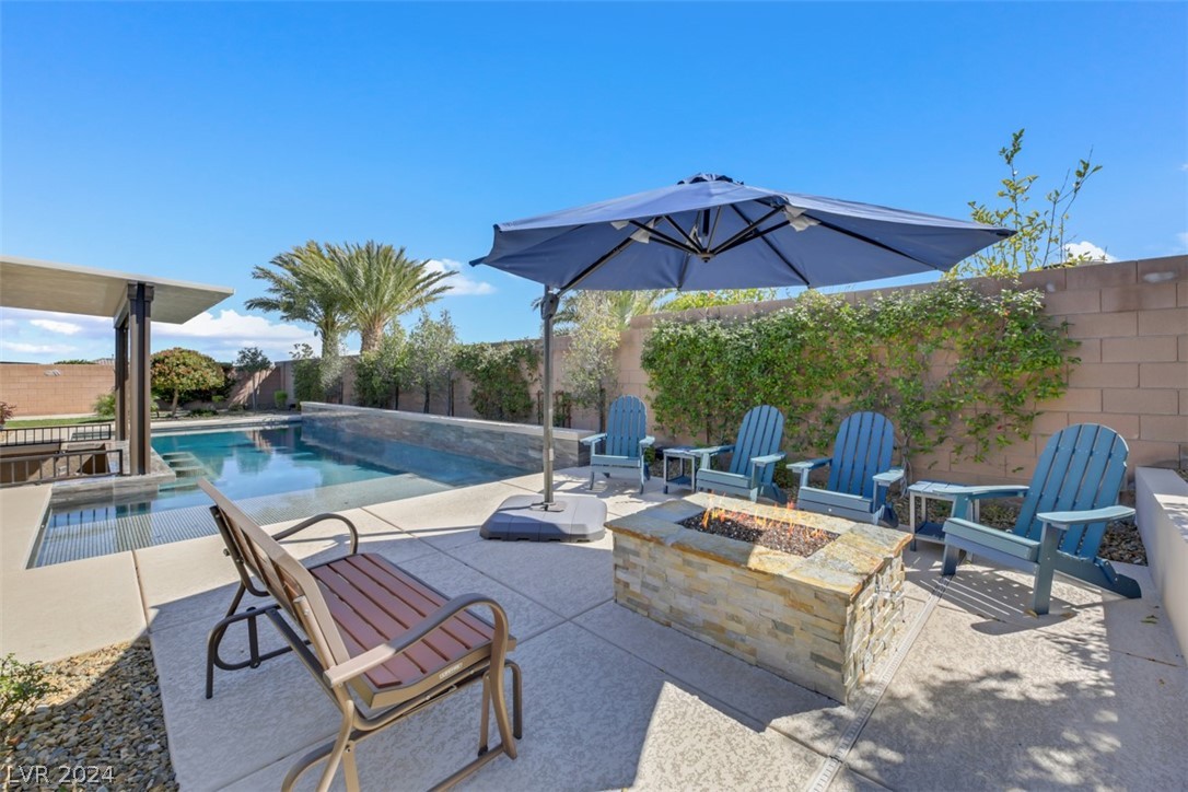 9729 Guiding Light Avenue