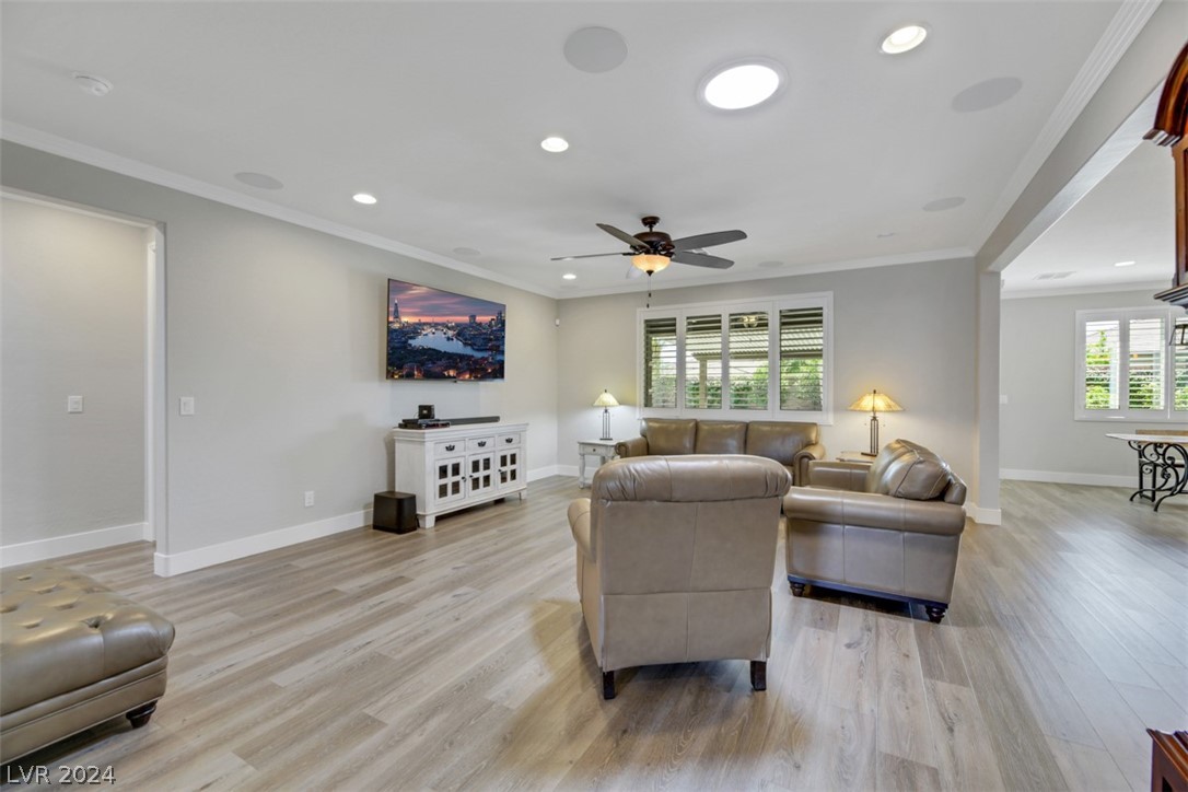 9729 Guiding Light Avenue