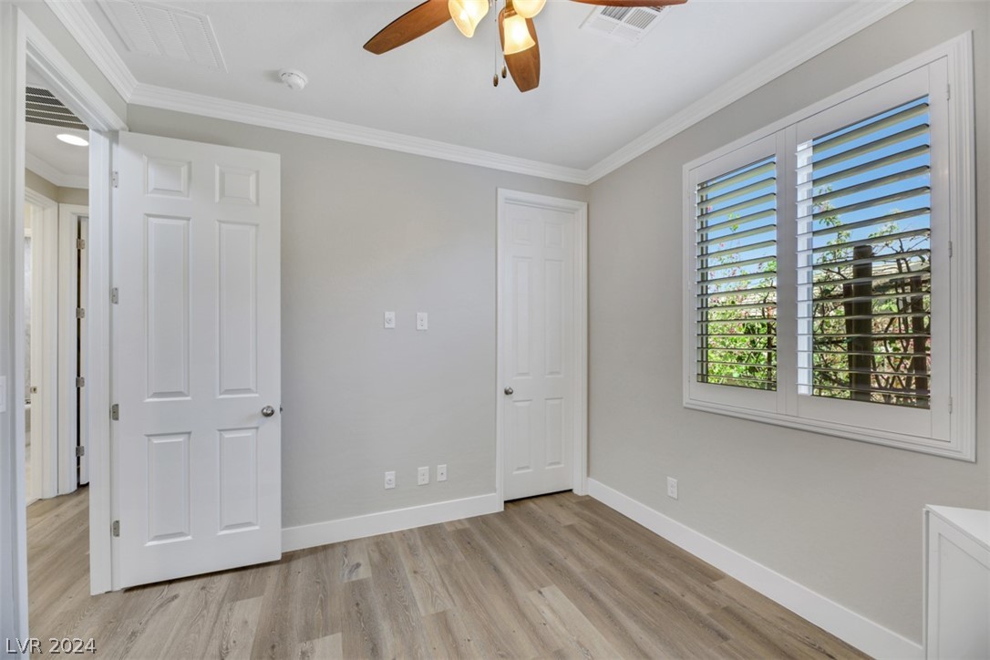 9729 Guiding Light Avenue