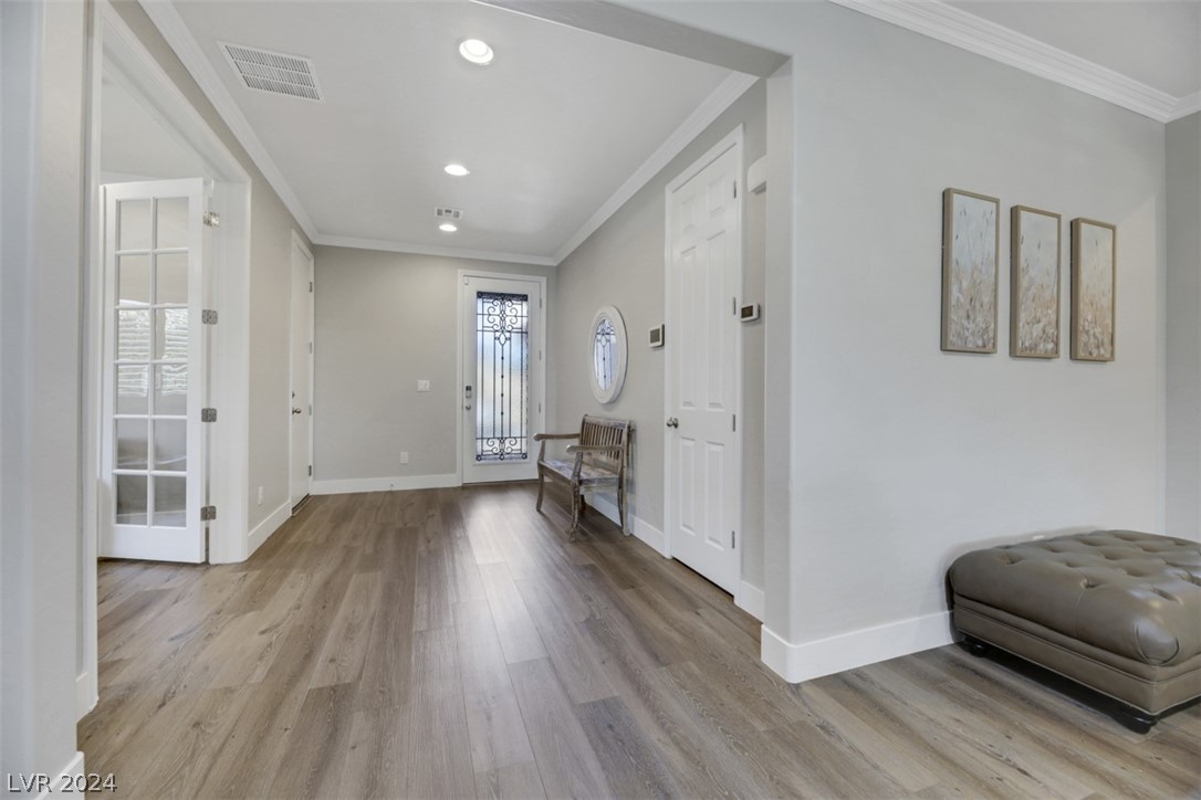 9729 Guiding Light Avenue