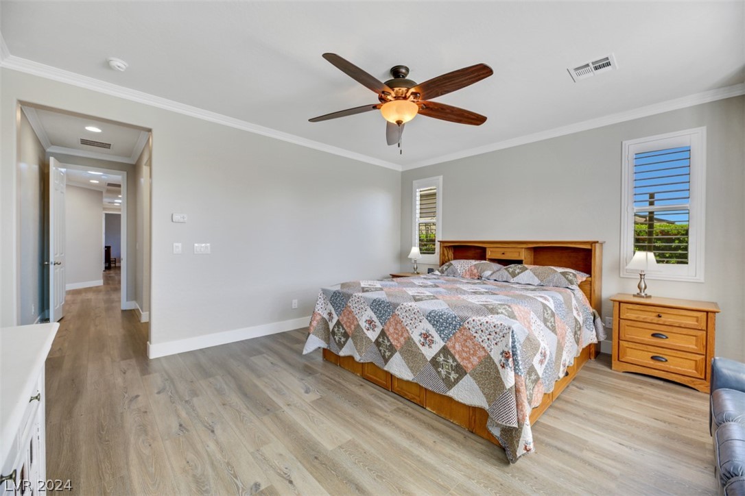 9729 Guiding Light Avenue