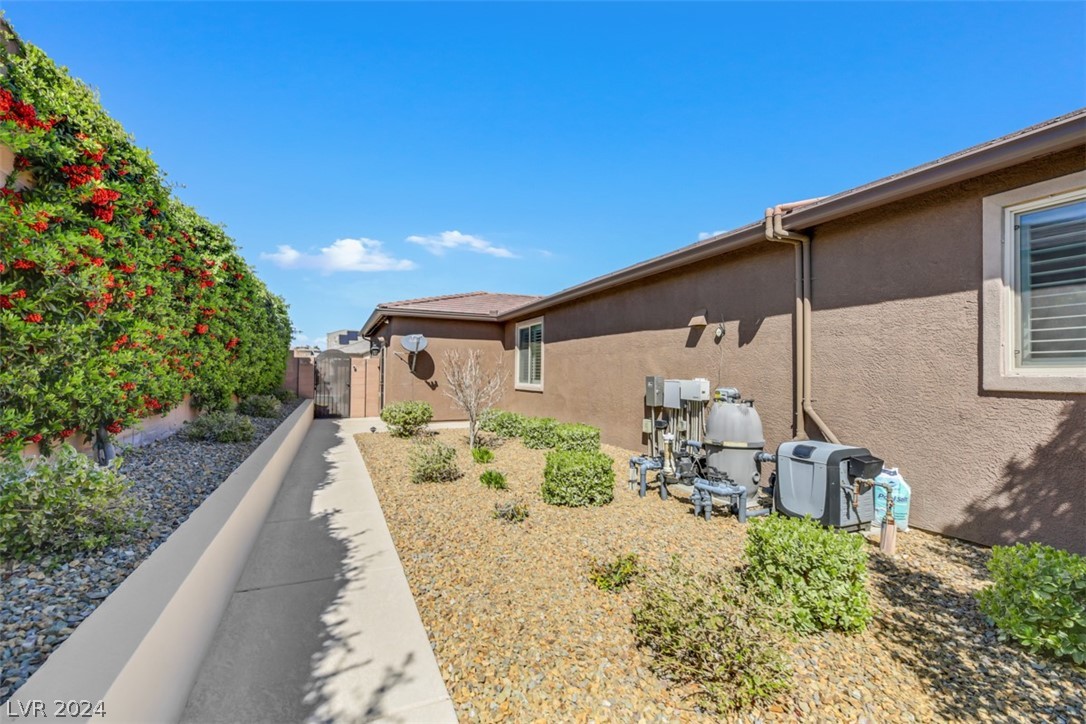 9729 Guiding Light Avenue