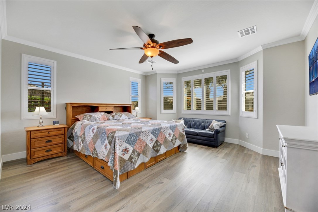 9729 Guiding Light Avenue