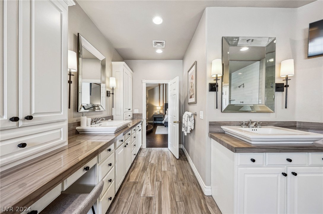 2365 Villandry Court