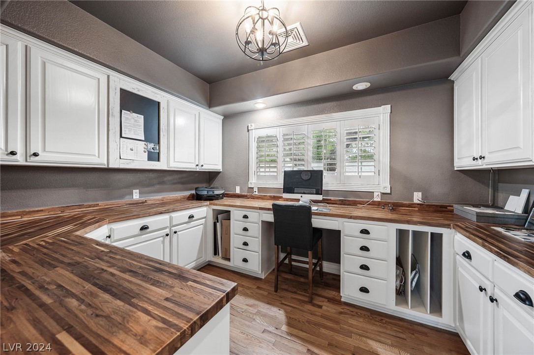 2365 Villandry Court