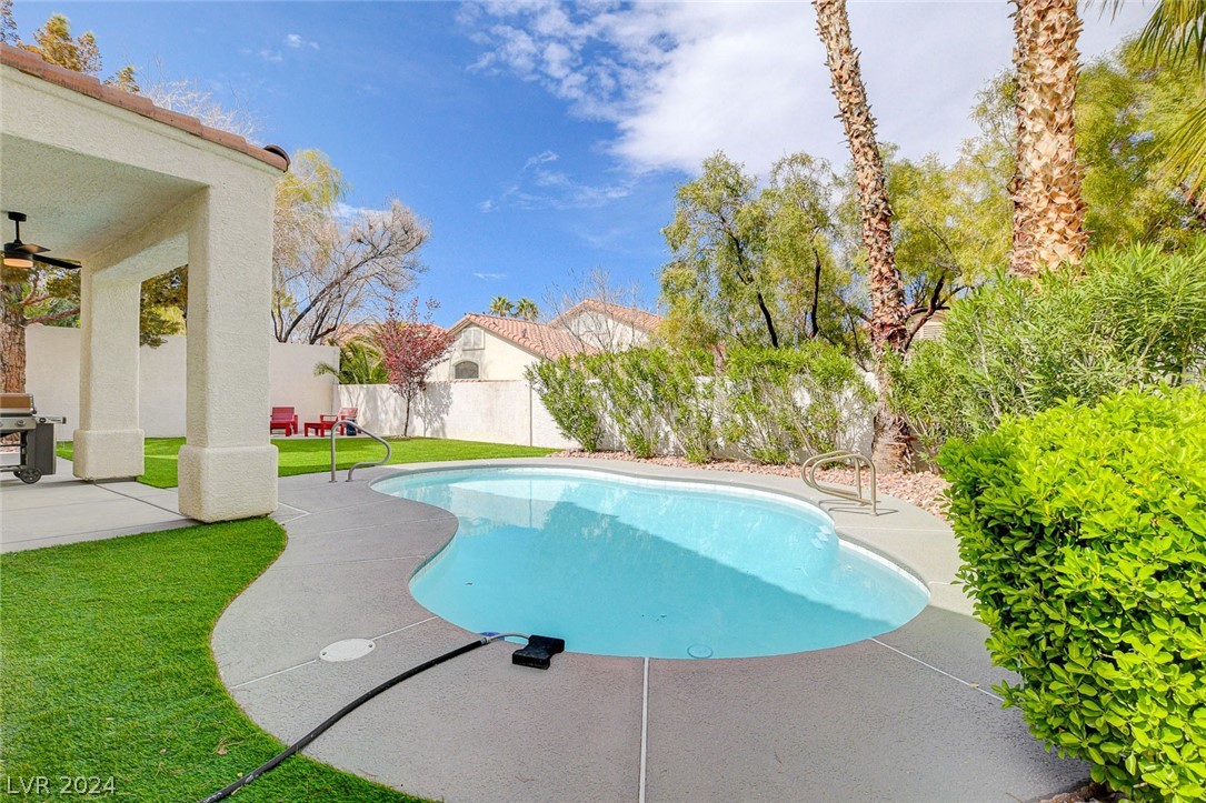 10232 Glen Ora Avenue