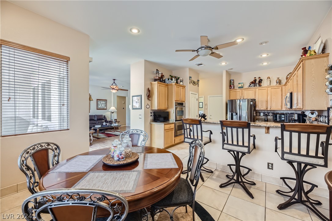 936 Coldwater Falls Way