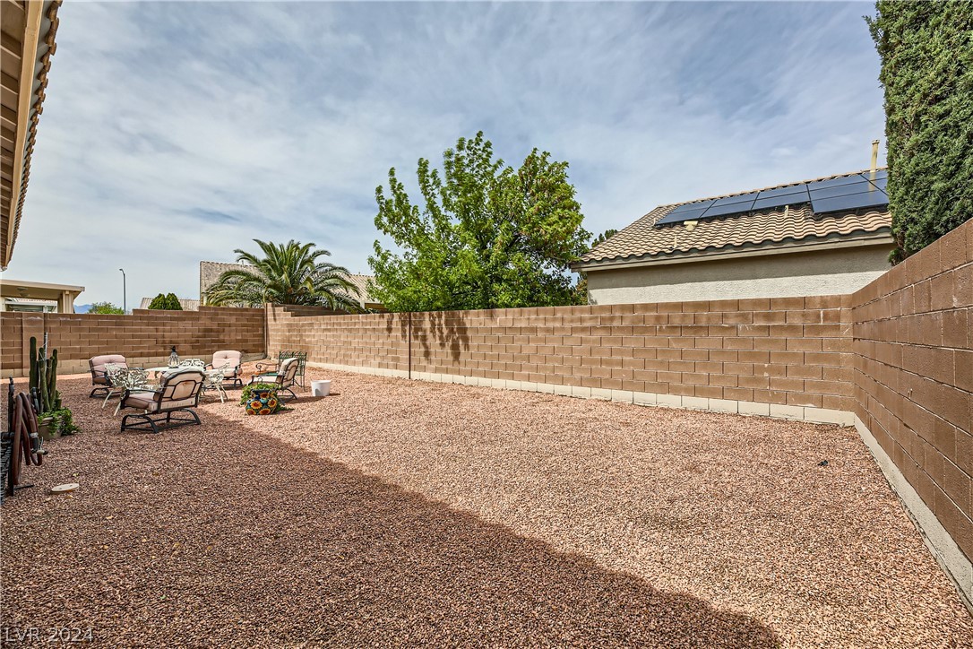 936 Coldwater Falls Way