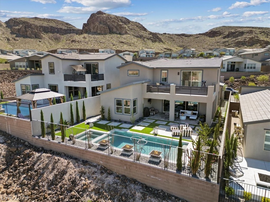 1976 Peaceful Mesa Court