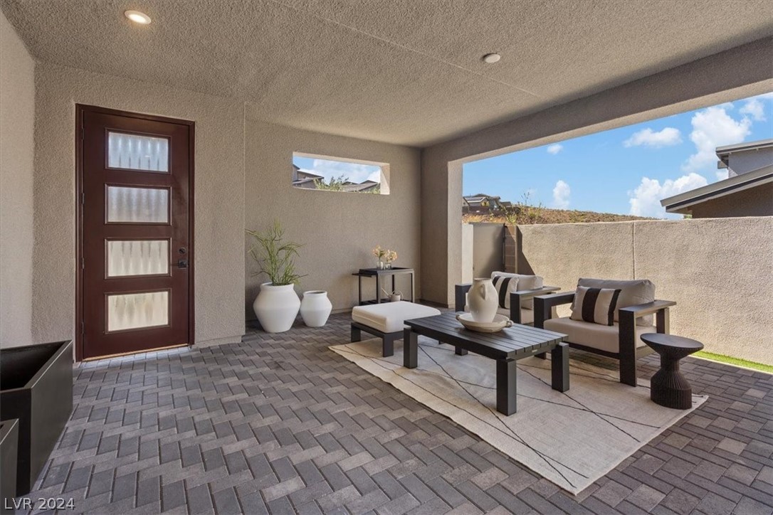 1976 Peaceful Mesa Court