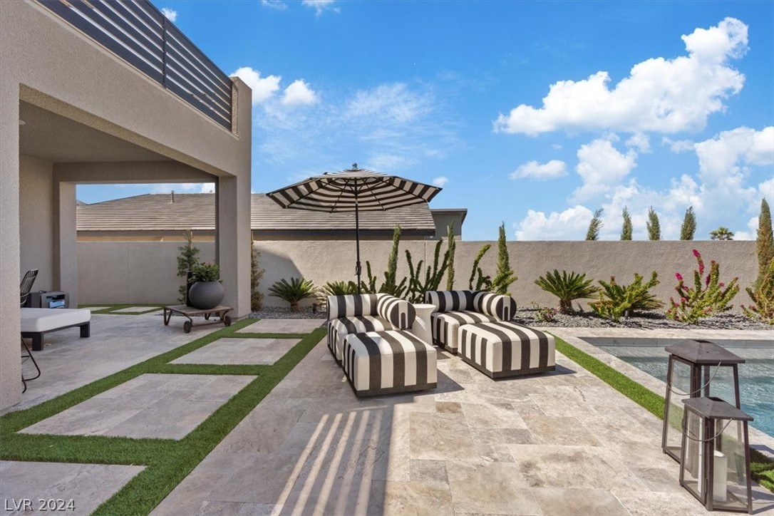 1976 Peaceful Mesa Court