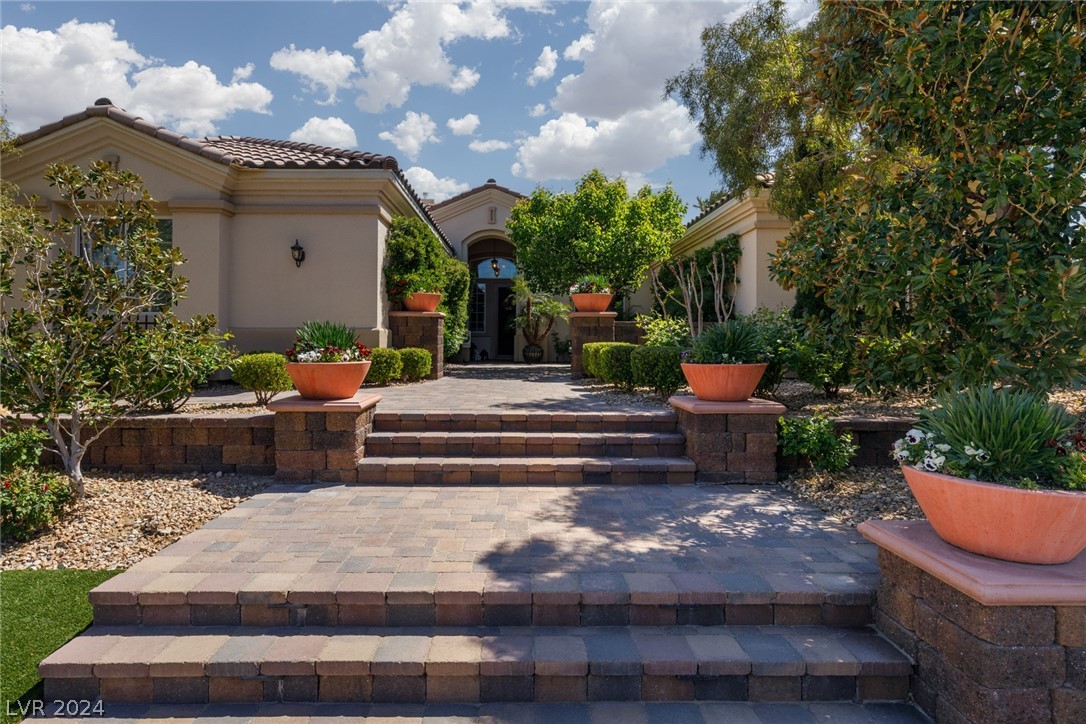 5594 Sumac Ridge Court