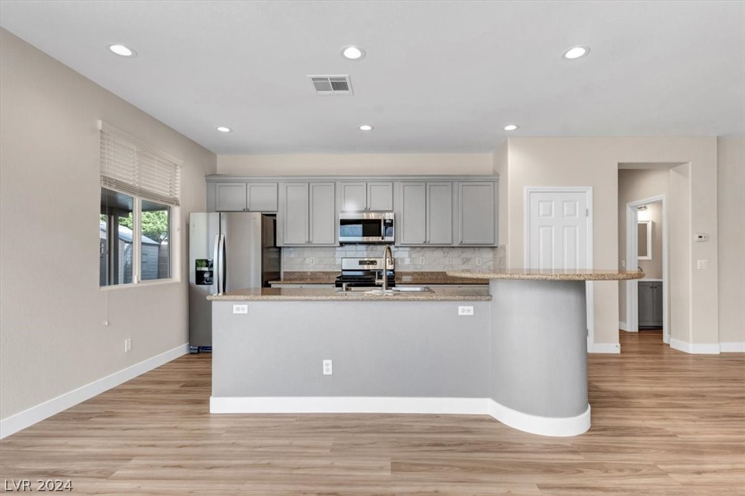 7658 Engleberg Avenue