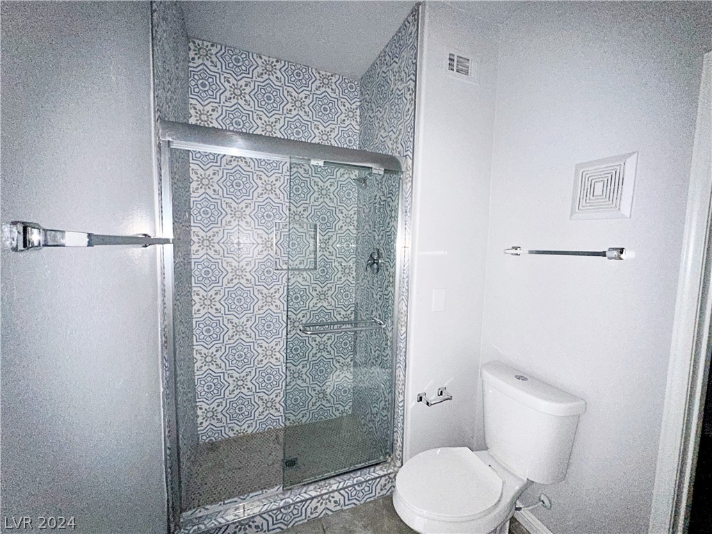 1832 North Jones Boulevard