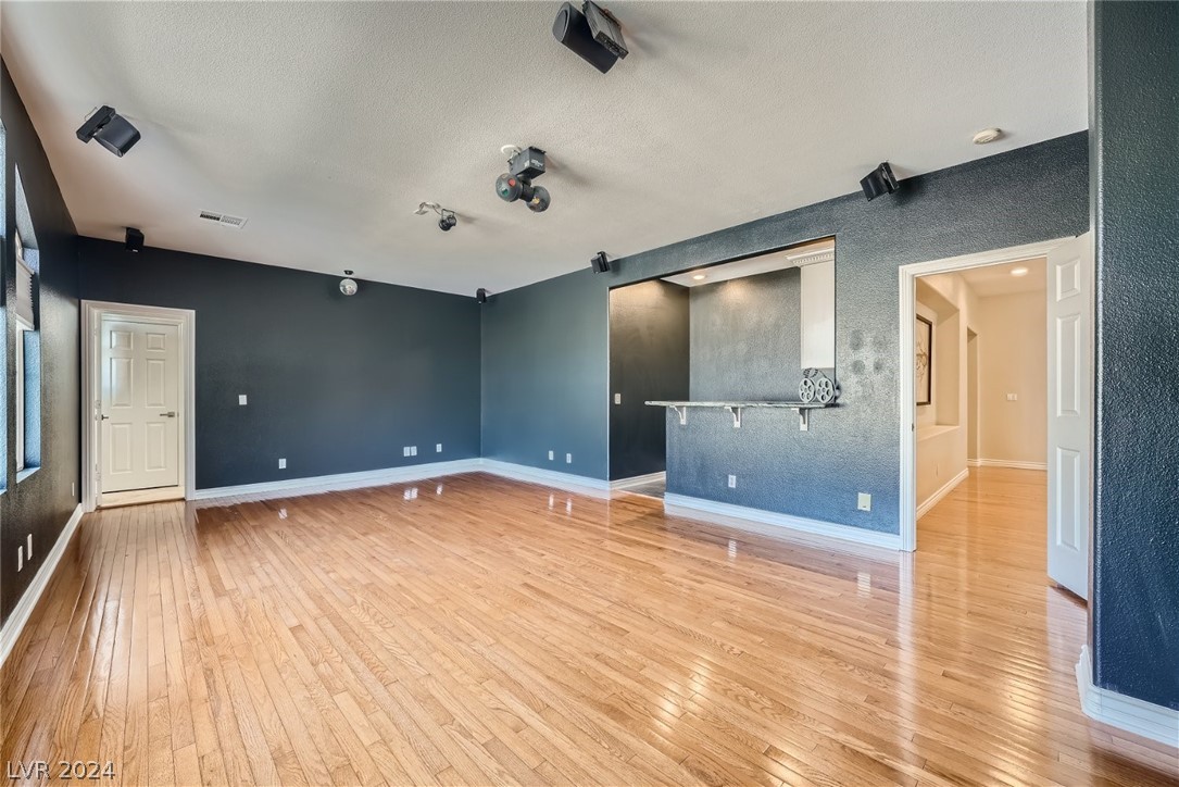 34 Tamarron Cliffs Street