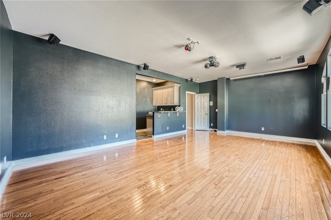 34 Tamarron Cliffs Street