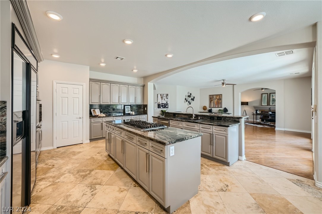 34 Tamarron Cliffs Street