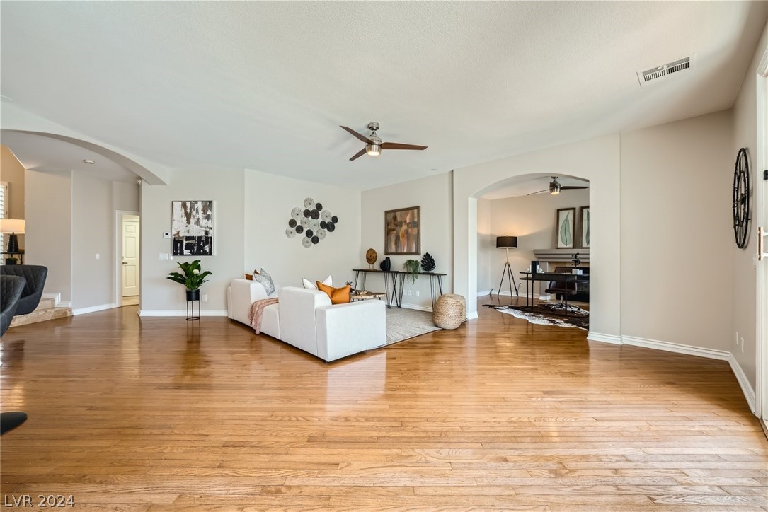 34 Tamarron Cliffs Street