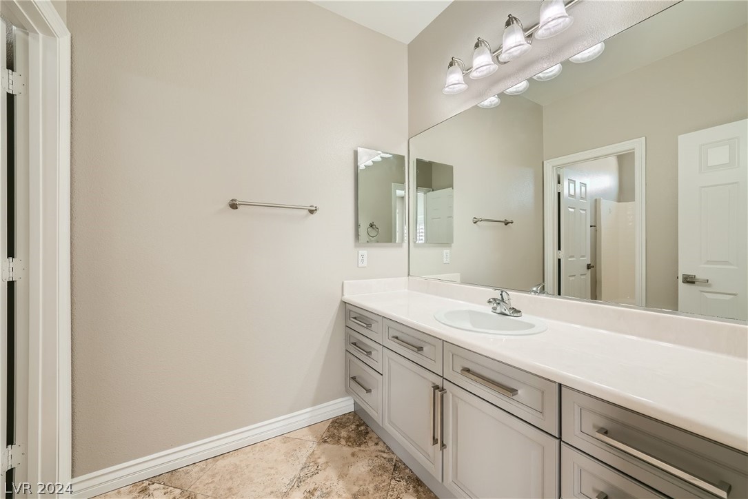 34 Tamarron Cliffs Street