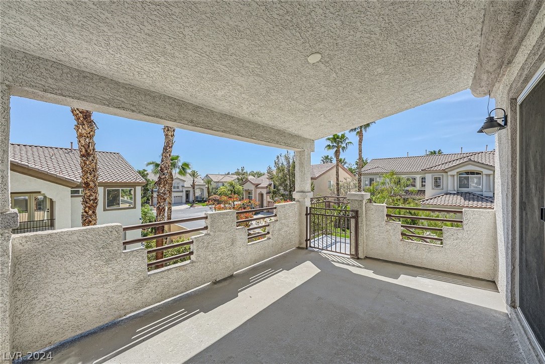 34 Tamarron Cliffs Street