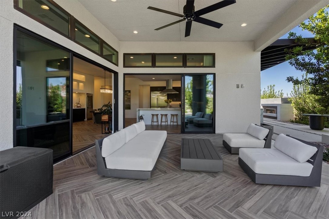 2216 Sky Pointe Ridge Drive