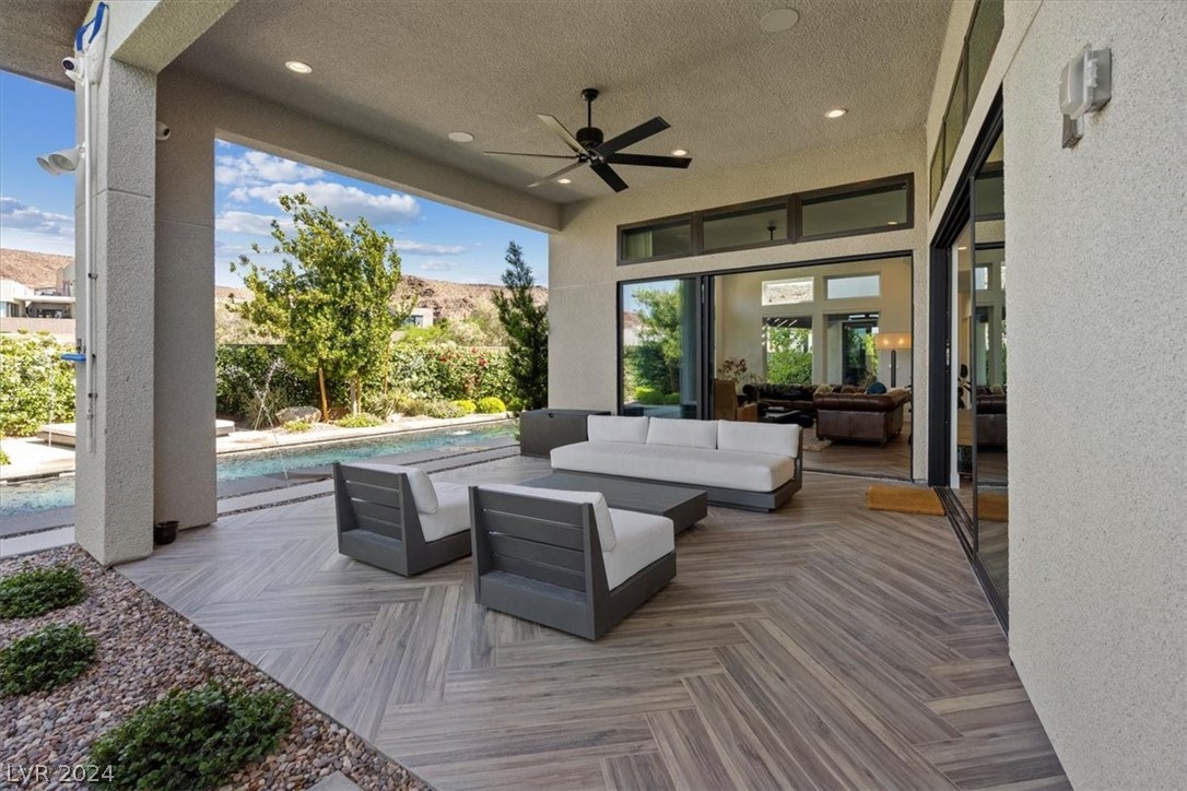 2216 Sky Pointe Ridge Drive