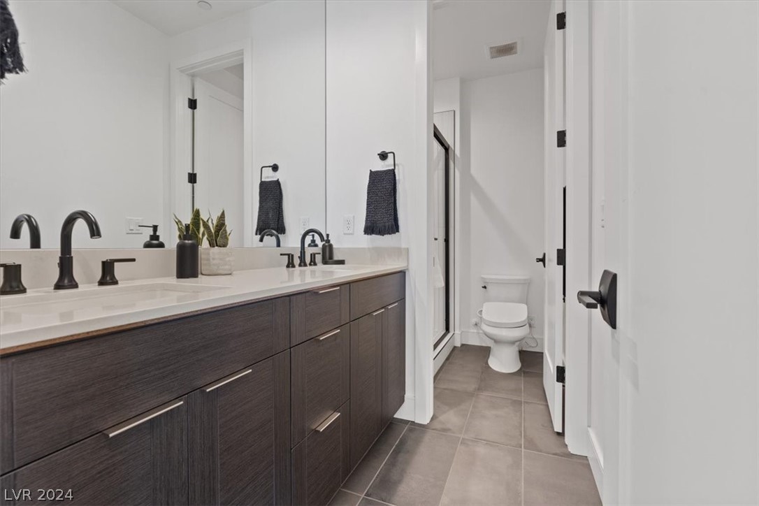 2216 Sky Pointe Ridge Drive