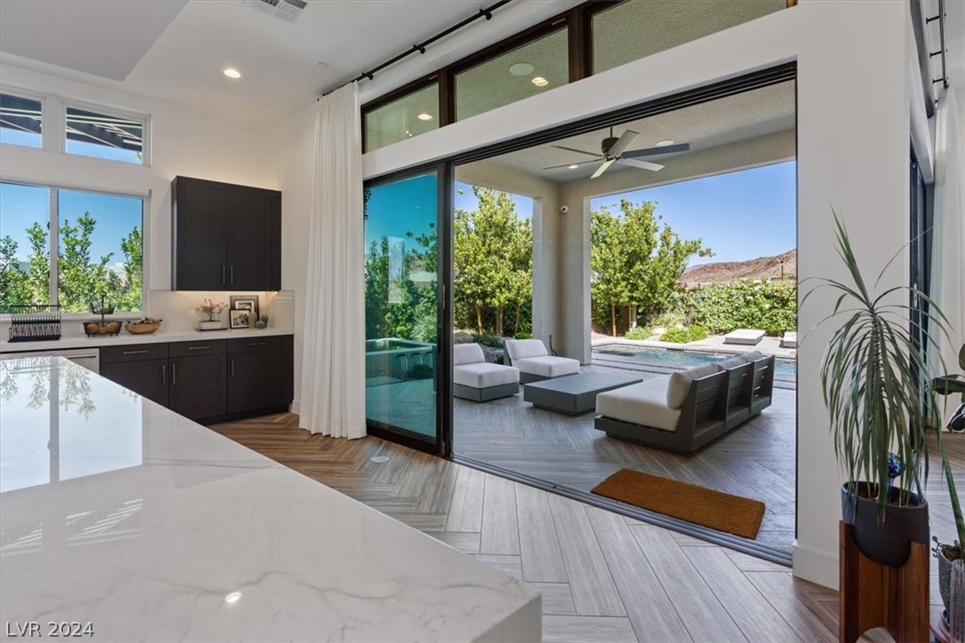 2216 Sky Pointe Ridge Drive