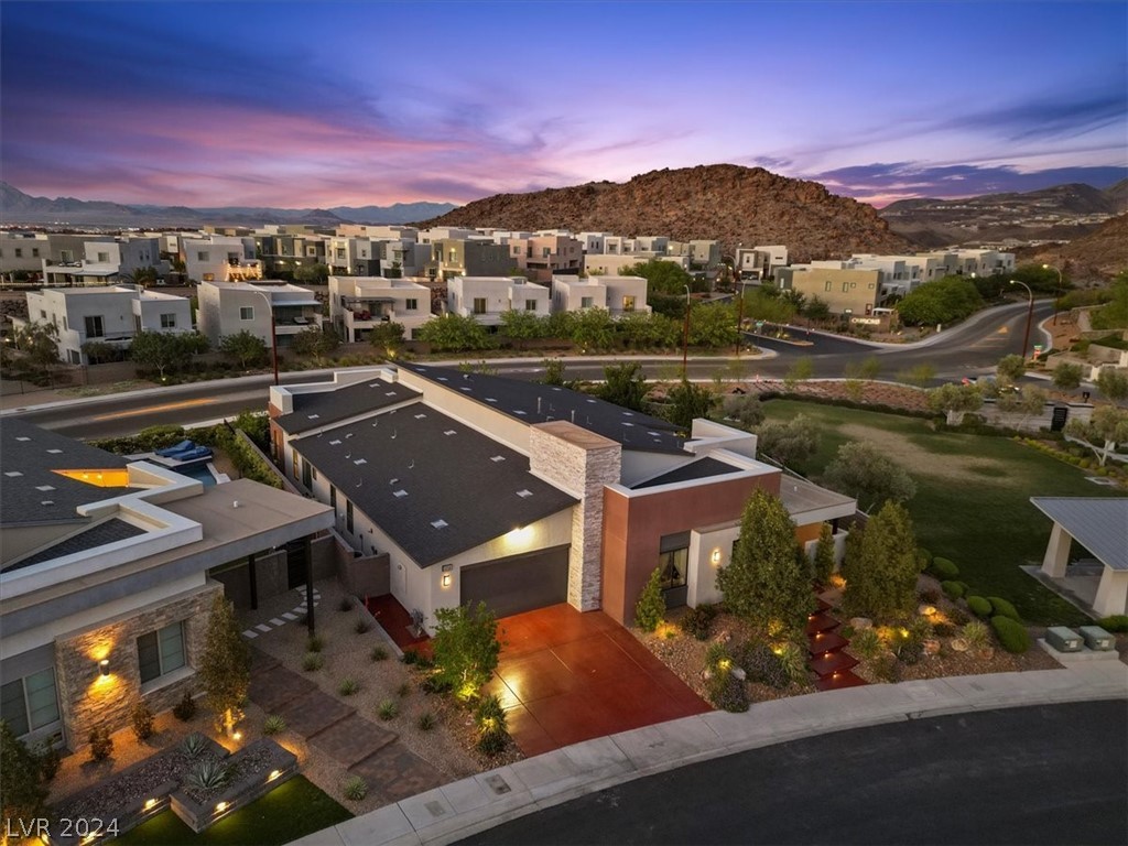 2216 Sky Pointe Ridge Drive