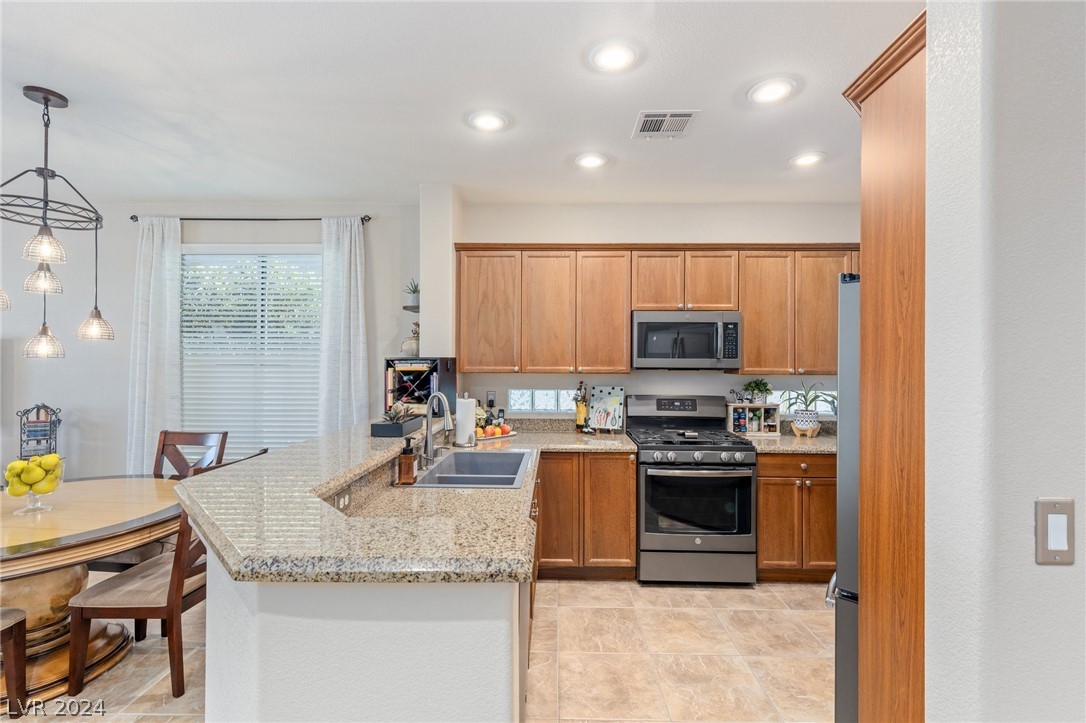 4750 Regalo Bello Street 0