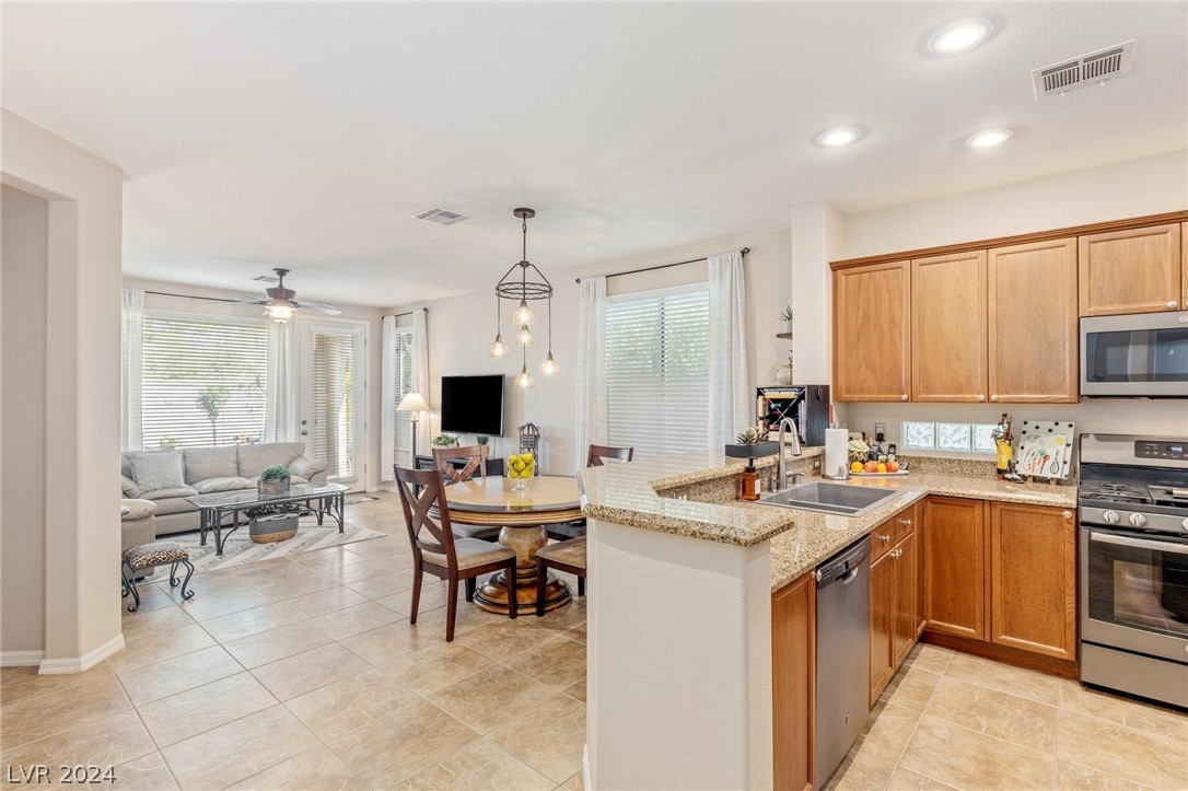 4750 Regalo Bello Street 0