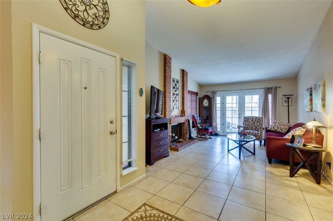2414 Pickwick Drive