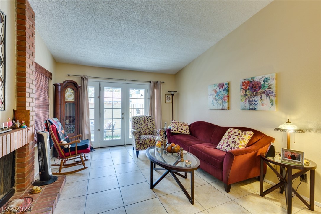 2414 Pickwick Drive
