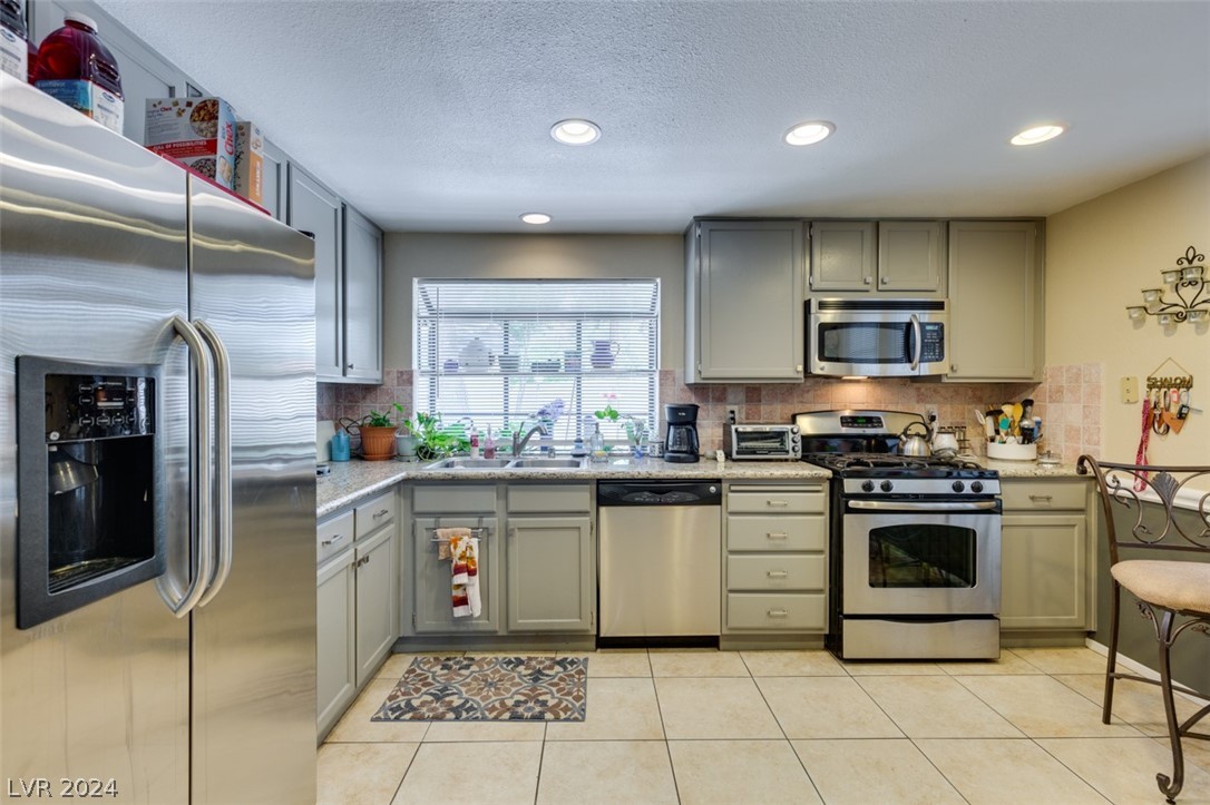 2414 Pickwick Drive