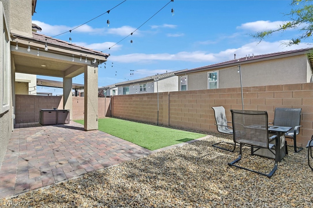 387 Elks Peak Avenue