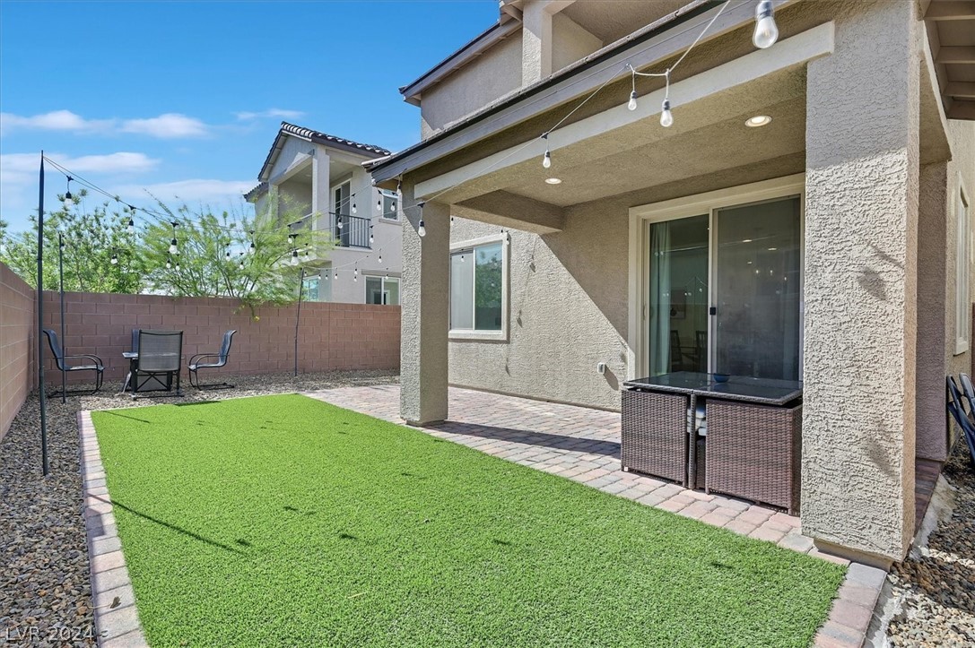 387 Elks Peak Avenue