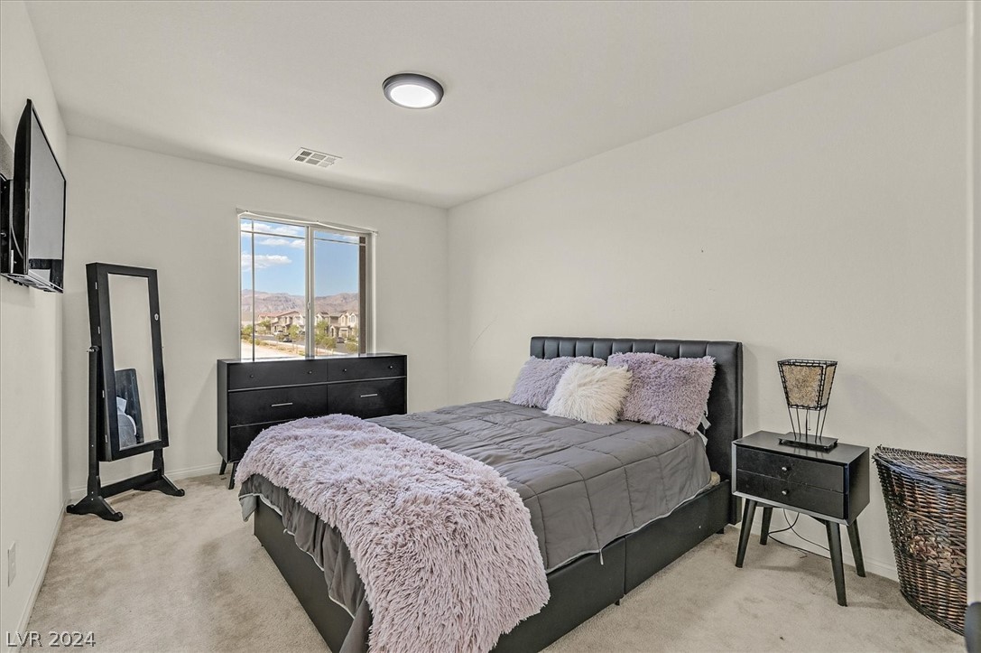 387 Elks Peak Avenue