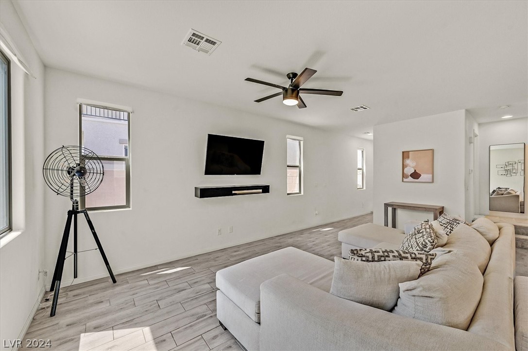 387 Elks Peak Avenue