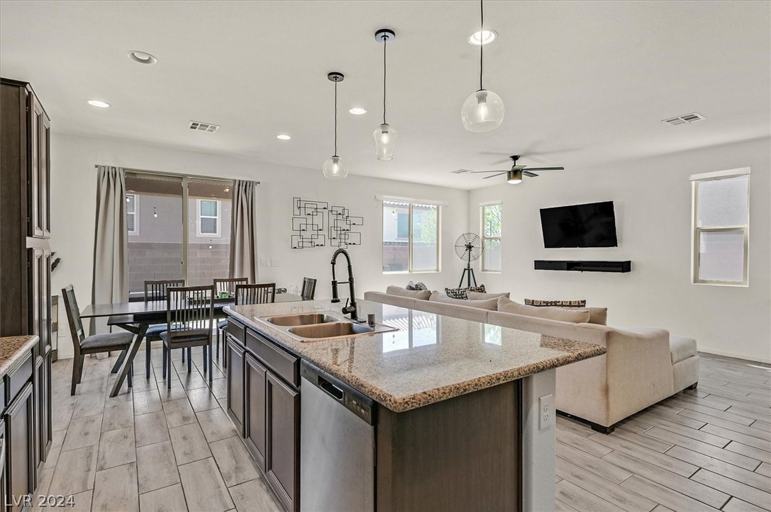 387 Elks Peak Avenue