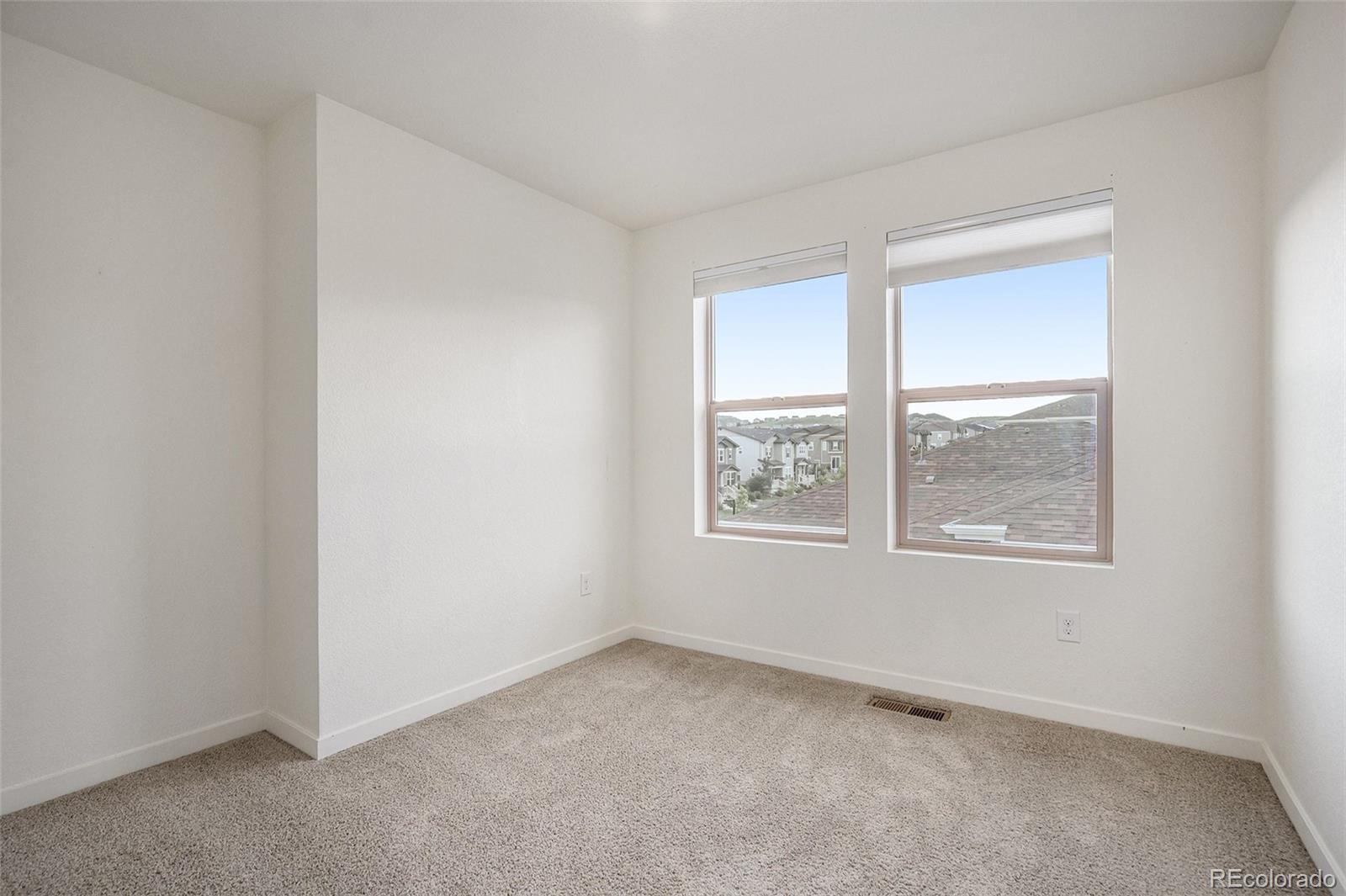 3736 Sanguine Circle