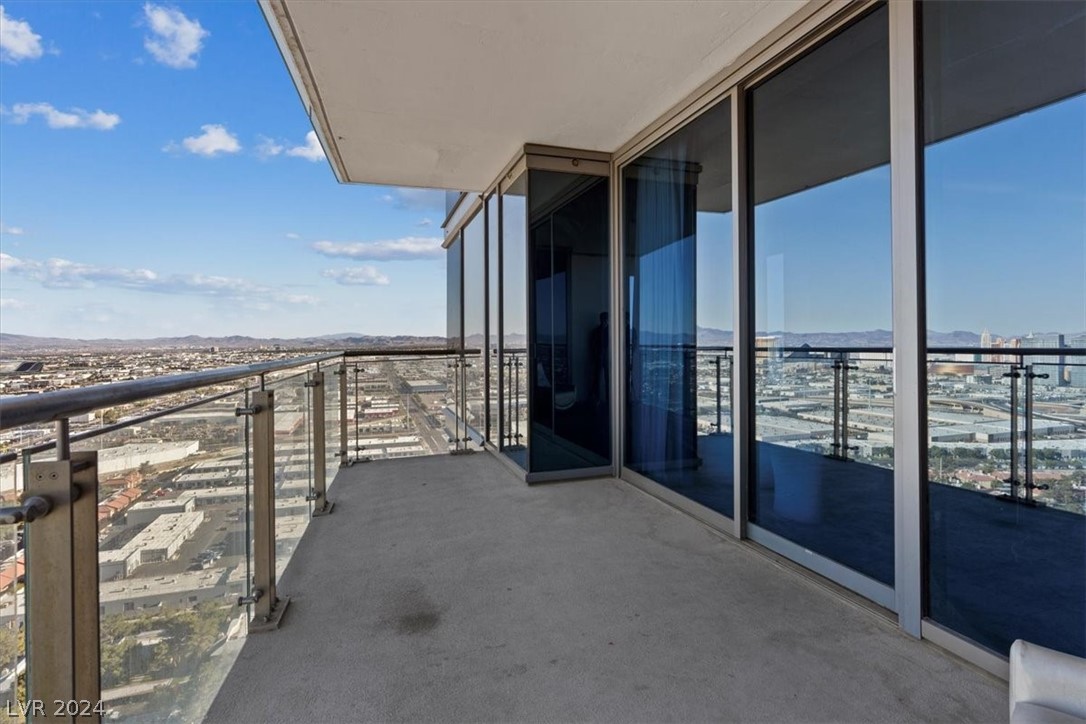 4381 West Flamingo Road 3522