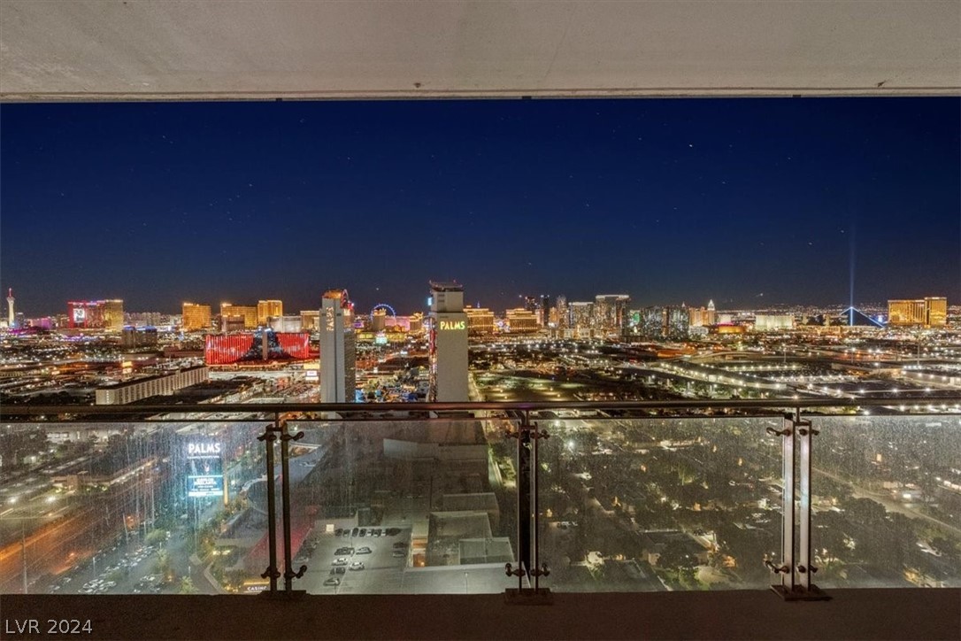 4381 West Flamingo Road 3522