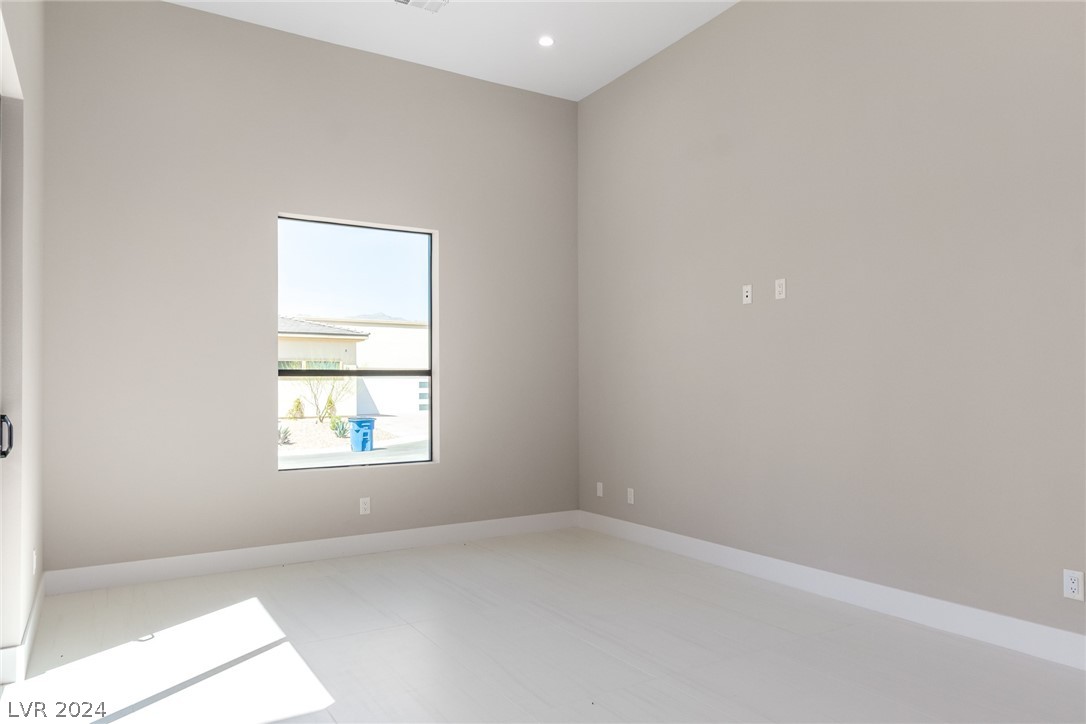 7052 Maverick Street