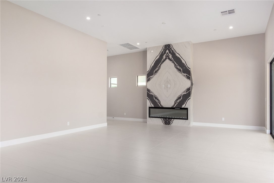 7052 Maverick Street