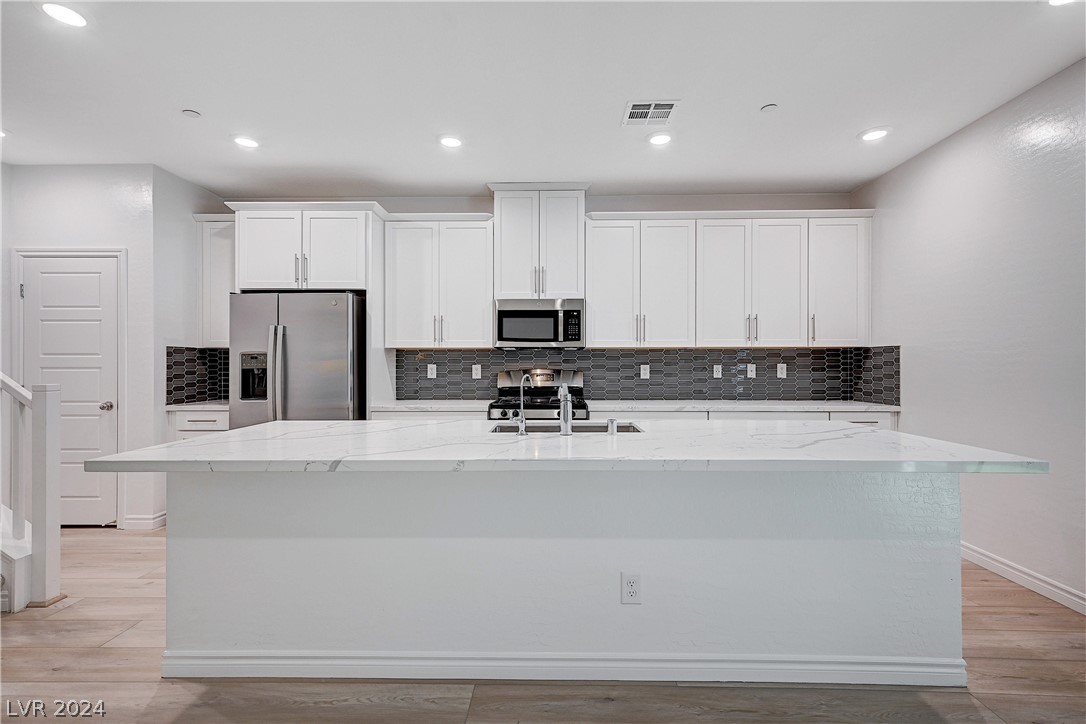 600 North Carriage Hill Drive 1163