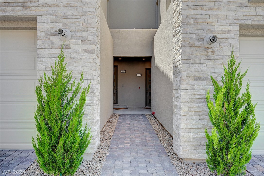 600 North Carriage Hill Drive 1163