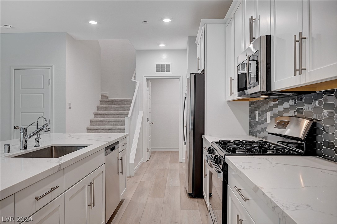 600 North Carriage Hill Drive 1163