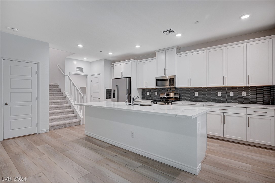 600 North Carriage Hill Drive 1163