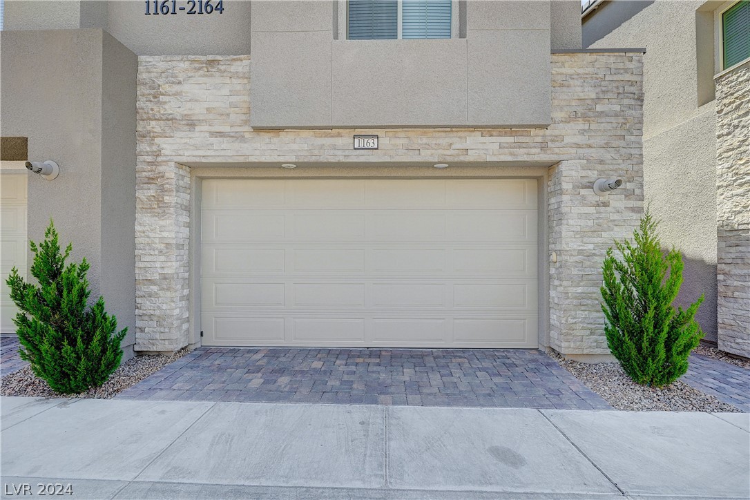 600 North Carriage Hill Drive 1163